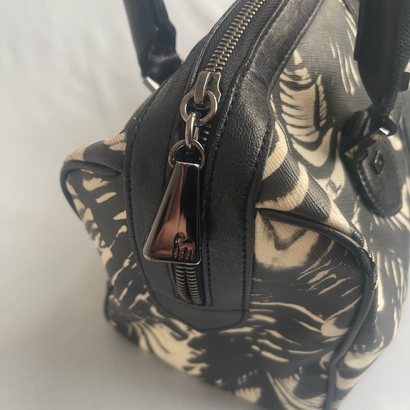 L.A.M.B. Vintage Handbag Excellent Condition - Picture 8 of 9